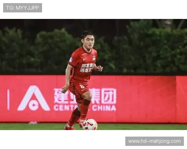 “云南玉昆签下国脚徐新和黄紫昌，目标直指亚冠资格”