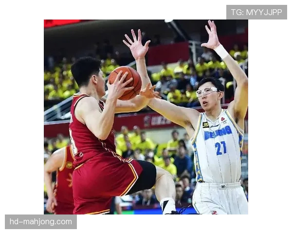 前CBA最佳防守球员周琦已恢复完整训练,强调将提升攻防两端延续性 前CBA最佳防守球员周琦已恢复完整训练,强调将提升攻防两端延续性